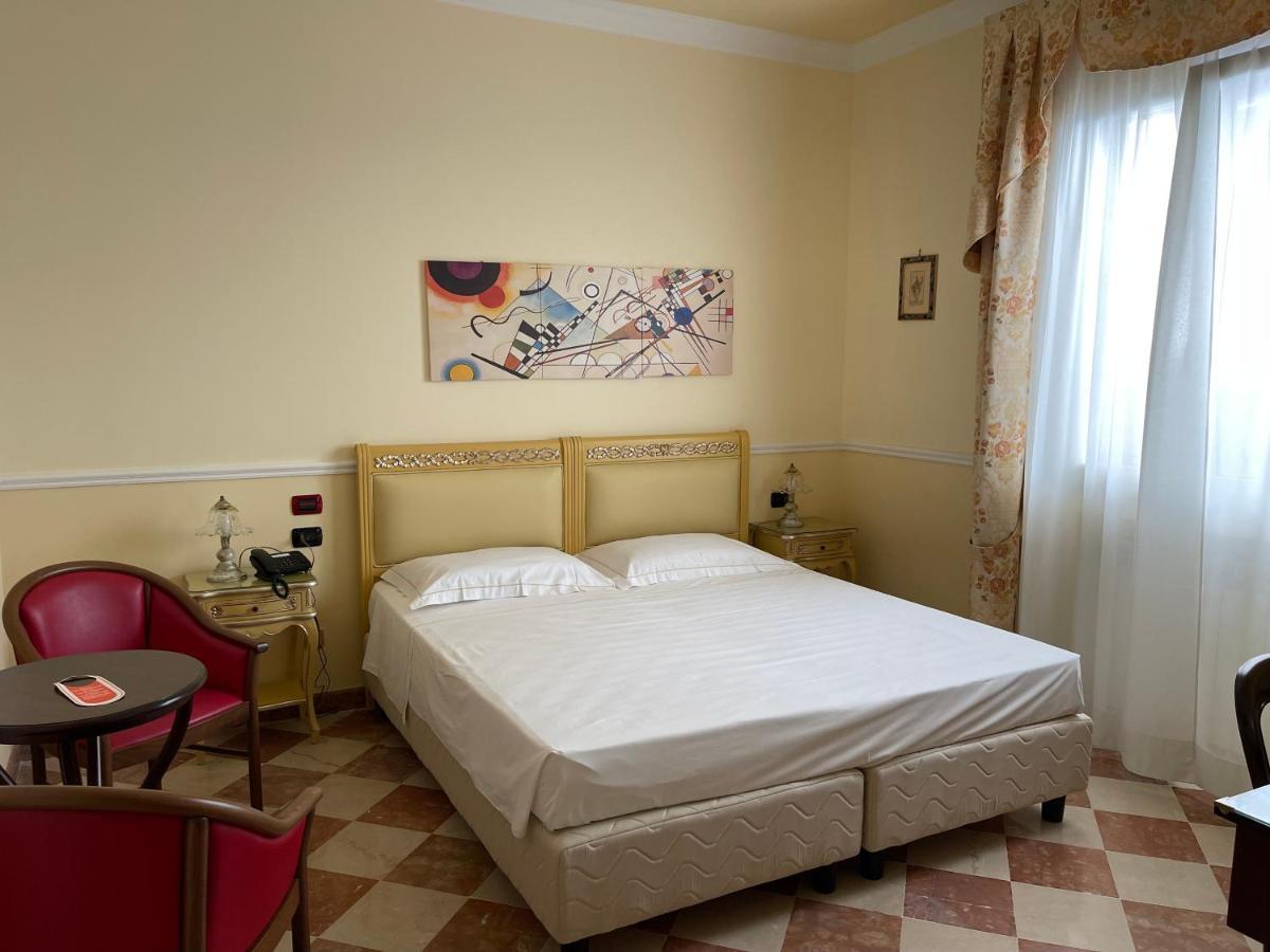 Hotel Trinacria Palermo Zewnętrze zdjęcie